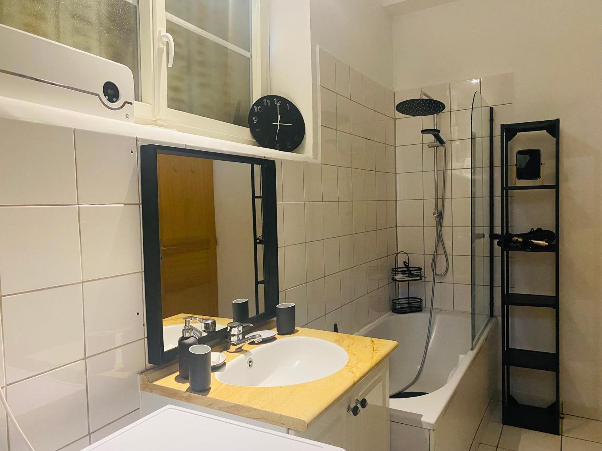 L Etape Place De L Etape Centre Ville Fontainebleau Ngoại thất bức ảnh